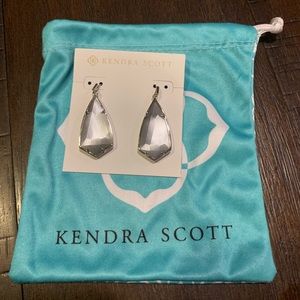 Kendra Scott Carla silver drop earrings